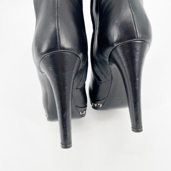 Chanel Black Lambskin CC Cap Toe Chain Detail Knee High Heel Boot size EU 37 - Picture 8 of 16